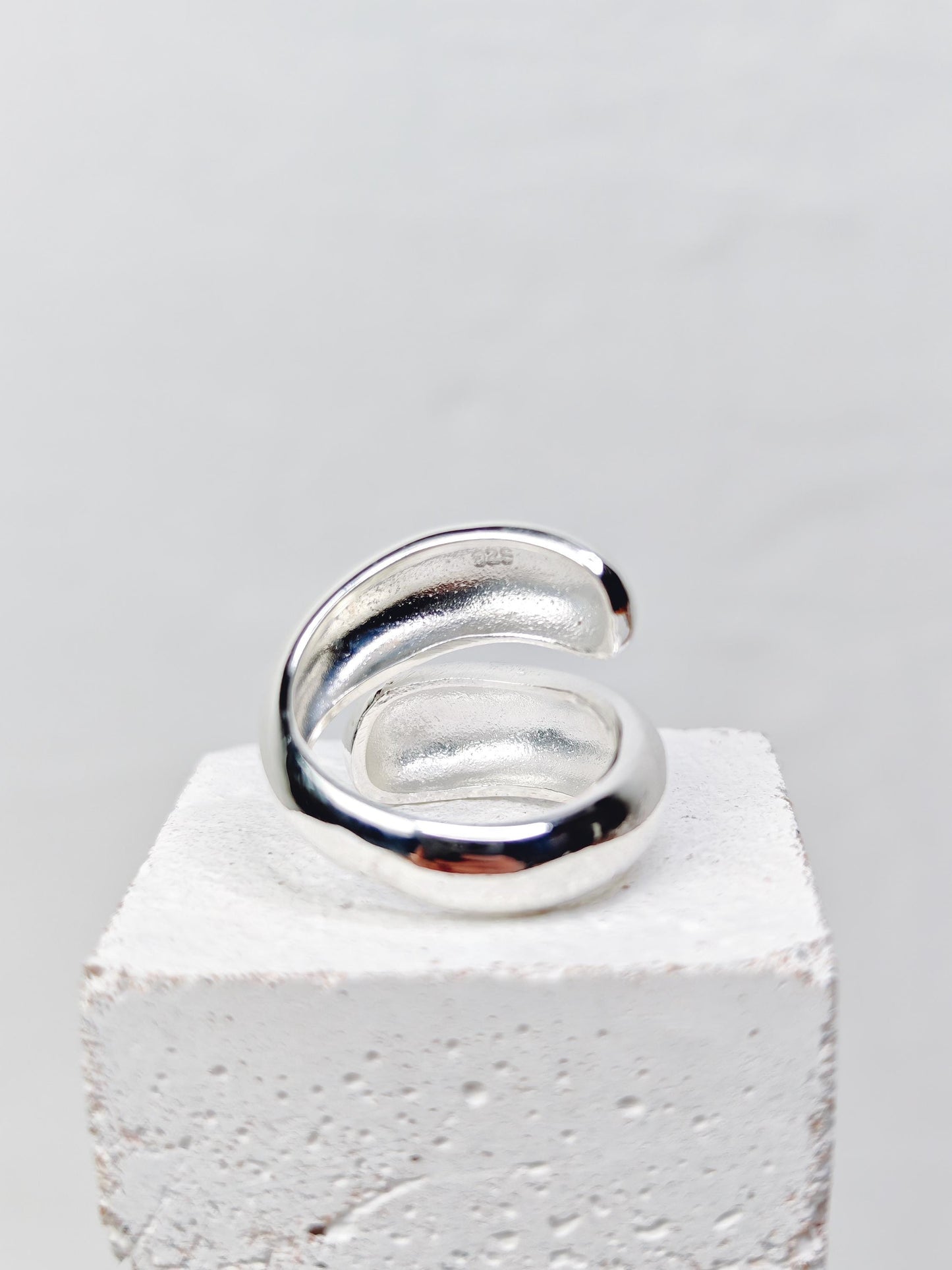 Ring minimalistisch aus 925 Silber, Tropfen Ring, Chunky Silber Ring, offener Ring aus Sterling Silber