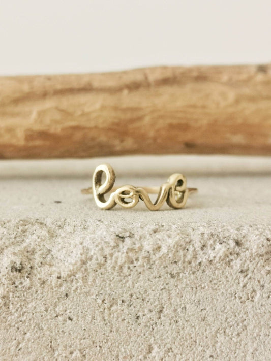 Love Schriftzug Messingring / Boho Ring / Liebe / Goldener Ring / Hippie / Freundschaftsring / Peace and Love Ring / Love Ring / Stapelring