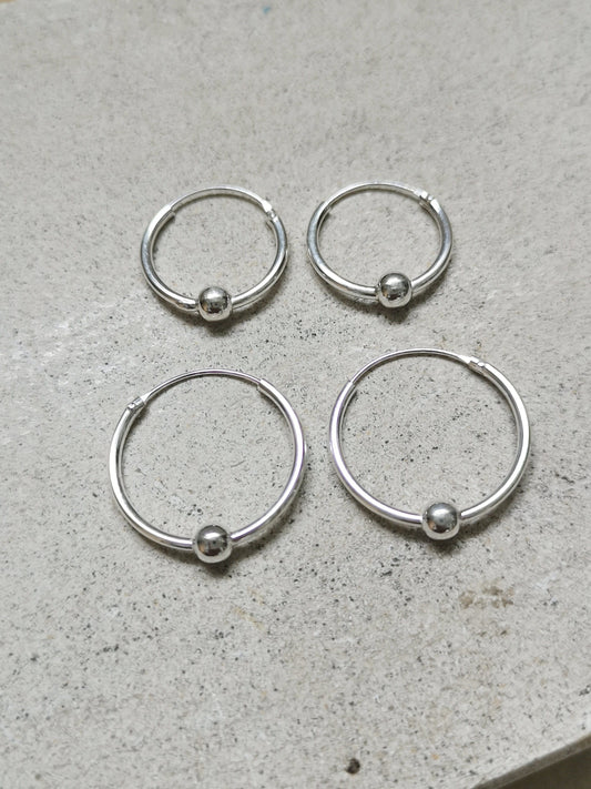 Bali hoop earrings made of 925 silver, sterling silver mini hoop earrings, silver 925 earrings, small silver hoop earrings with ball